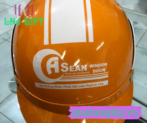 Xưởng in nón bảo hiểm làm quà tặng giá rẻ toàn quốc